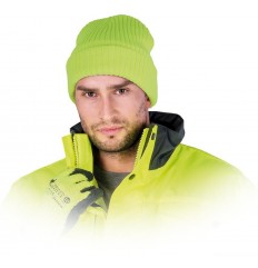 Żółta czapka ocieplana...